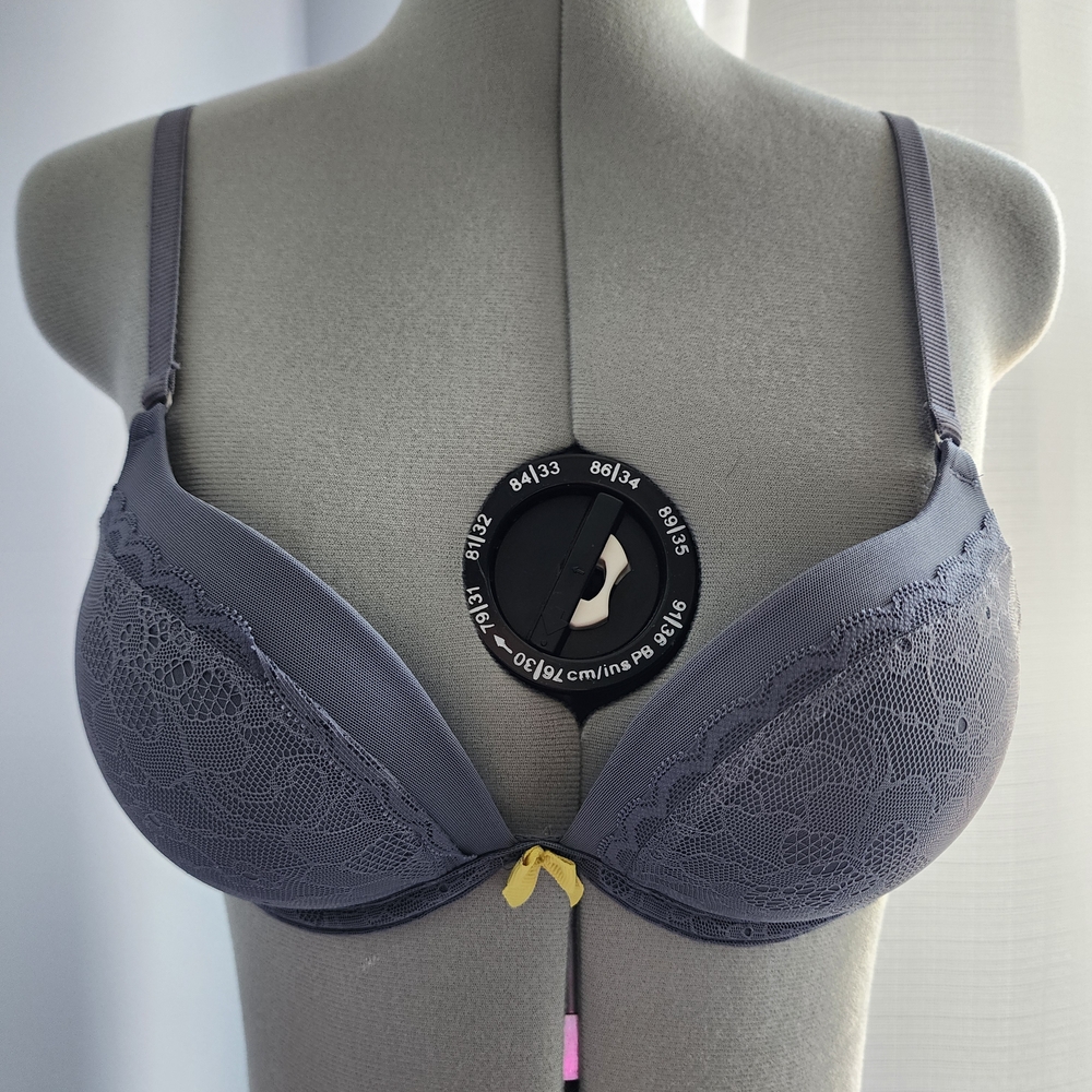 Aerie Elegant Lace Trim Lilac Gray Bra